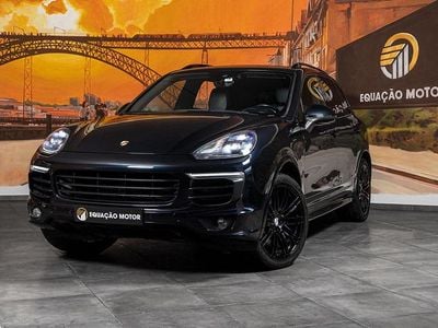 Azul Usado 2015 Porsche Cayenne S E-Hybrid SUV | € 35.900