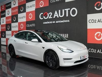 Branco Usado 2023 Tesla Model 3 Sedan | € 33.900 (Preço elevado)