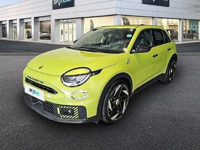 Amarelo Novo 2025 Abarth 600 Turismo SUV | € 45.000