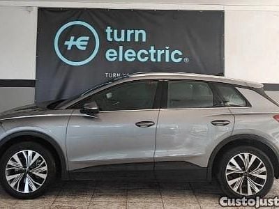 Usado Audi Q4 e-tron 150 kW (204 HP) 2023 Cinza SUV