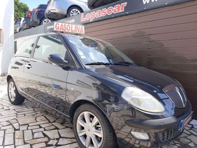 usado Lancia Ypsilon 1.2 16V Oro