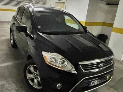 Usado Ford Kuga 140 HP (102 kW) 2011 Preto SUV