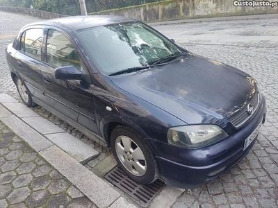 Usado Opel Astra 90 HP (66 kW) 2002 Azul Sedan