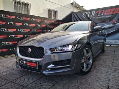 usado Jaguar XE 2.0 D R-Sport Aut.