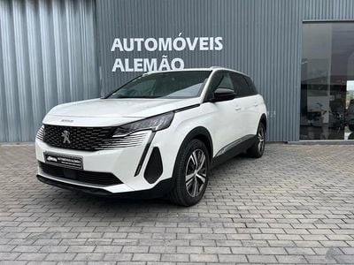 Usado Peugeot 5008 Allure 130 HP (95 kW) 2024 Branco Monovolume