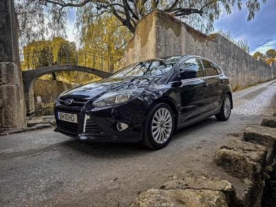 Preto Usado 2011 Ford Focus Titanium Sedan | € 8.990 (Preço elevado)