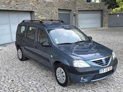 Azul Usado 2009 Dacia Logan Carrinha | € 4.500