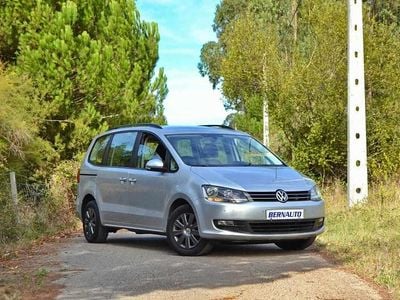 Usado VW Sharan 140 HP (102 kW) 2015 Cinzento Monovolume