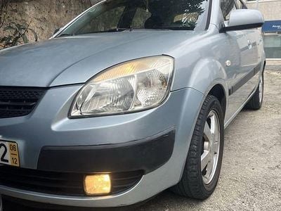 Usado 2006 Kia Rio Sedan | € 1.999