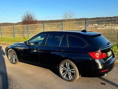 Preto Usado 2015 BMW 316 Carrinha | € 13.300