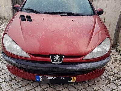 Usado 2001 Peugeot 206 Sedan | € 1.200 (Bom preço)