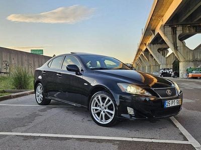 Usado 2008 Lexus IS220d Sedan | € 6.500