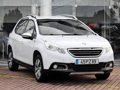 Branco Usado 2015 Peugeot 2008 Style SUV | € 11.990 (Preço justo)