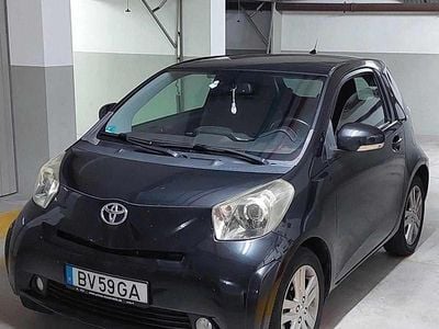 Usado Toyota iQ 98 HP (72 kW) 2010 Preto Citadino