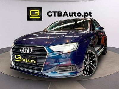 Usado Audi A3 Business 116 HP (85 kW) 2017 Azul Sedan