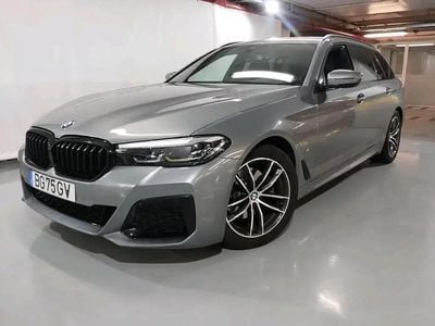 Cinza Usado 2024 BMW 520 Coupé | € 45.990 (Bom preço)