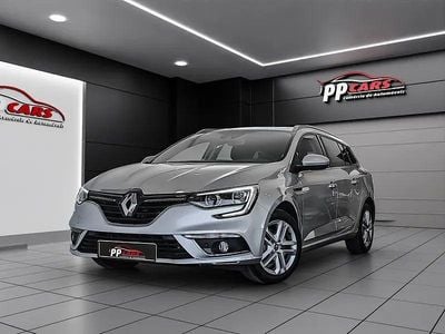 Usado Renault Mégane IV 115 HP (84 kW) 2020 Cinzento Carrinha