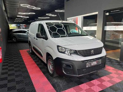 Branco Usado 2020 Peugeot Partner Monovolume | € 14.250 (Preço justo)