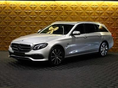 Usado Mercedes E300 306 HP (225 kW) 2020 Cinzento Carrinha