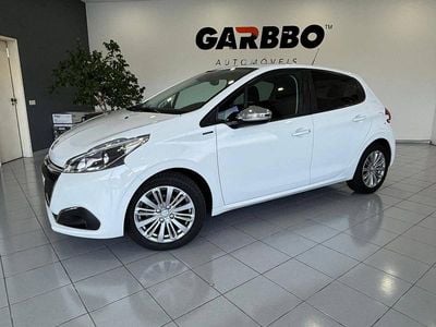 Usado Peugeot 208 Signature Sky 102 HP (75 kW) 2019 Branco Citadino