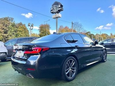 Cinza Usado 2020 BMW 520 Comfort Edition Sedan | € 35.750 (Preço elevado)