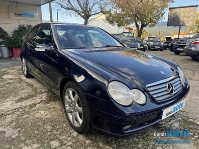 Azul Usado 2002 Mercedes C220 Coupé | € 7.500 (Preço justo)