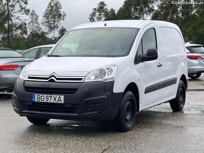 Branco Usado 2018 Citroën Berlingo Monovolume | € 11.500 (Preço justo)