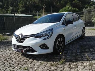 Branco Usado 2021 Renault Clio V | € 15.200 (Preço justo)