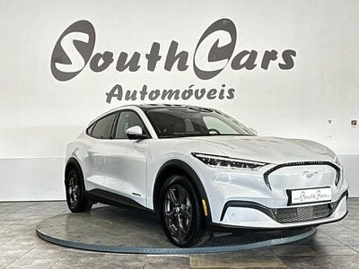 Branco Usado 2021 Ford Mustang Mach-E Premium SUV | € 29.990 (Bom preço)