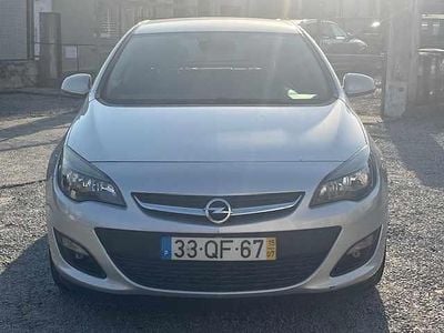 Usado Opel Astra 110 HP (80 kW) 2015 Cinzento Citadino