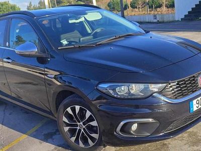 Usado Fiat Tipo 95 HP (69 kW) 2019 Preto Carrinha