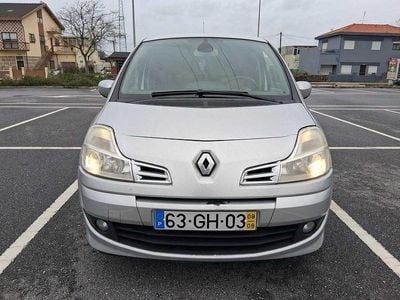 Usado 2008 Renault Grand Modus Monovolume | € 2.750