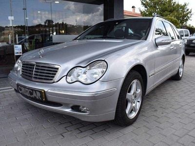 Cinzento Usado 2001 Mercedes C270 Elegance Carrinha | € 8.999