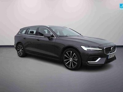 Cinzento Usado 2024 Volvo V60 Core Carrinha | € 43.490 (Preço elevado)