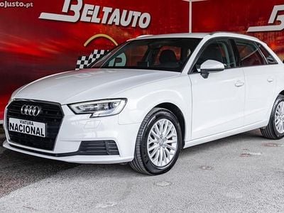 Usado Audi A3 Sportback 109 HP (80 kW) 2017 Branco Citadino