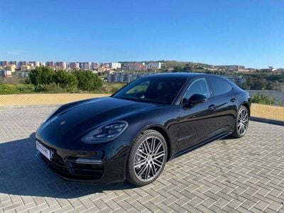 Porsche Panamera 4