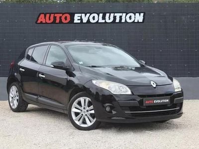 Preto Usado 2011 Renault Mégane III Dynamique Citadino | € 8.450 (Preço justo)