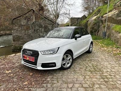 Branco (metalizado) Usado 2018 Audi A1 Sportback Design Citadino | € 14.999 (Preço elevado)