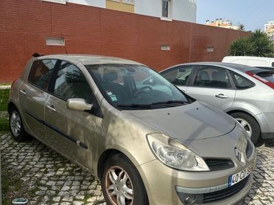 usado Renault Clio III 1.5 DCI