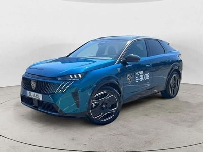 Peugeot e-3008