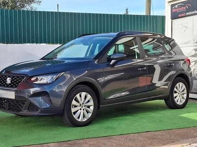 Cinzento Usado 2022 Seat Arona SUV | € 17.500 (Preço justo)