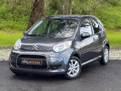 Usado Citroën C1 54 HP (39 kW) 2010 Cinzento Citadino
