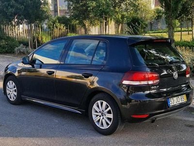 Usado VW Golf VI 105 HP (77 kW) 2010 Preto Citadino