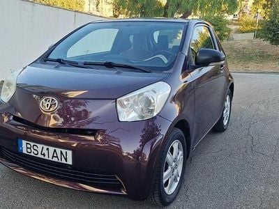 Toyota iQ