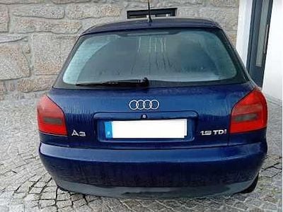 Usado Audi A3 110 HP (80 kW) 2004 Azul Citadino
