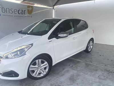 Branco Usado 2019 Peugeot 208 Signature Sky Citadino | € 9.990 (Bom preço)