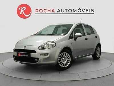 Cinza Usado 2017 Fiat Punto Young Citadino | € 9.399 (Preço justo)