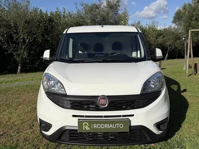 Usado Fiat Doblò 90 HP (66 kW) 2017 Branco Monovolume