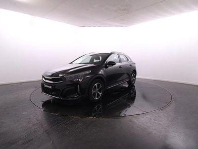Usado Kia XCeed 105 HP (77 kW) 2024 Preto SUV