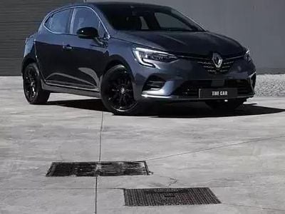 Cinzento Usado 2022 Renault Clio V Intens | € 14.900 (Preço justo)
